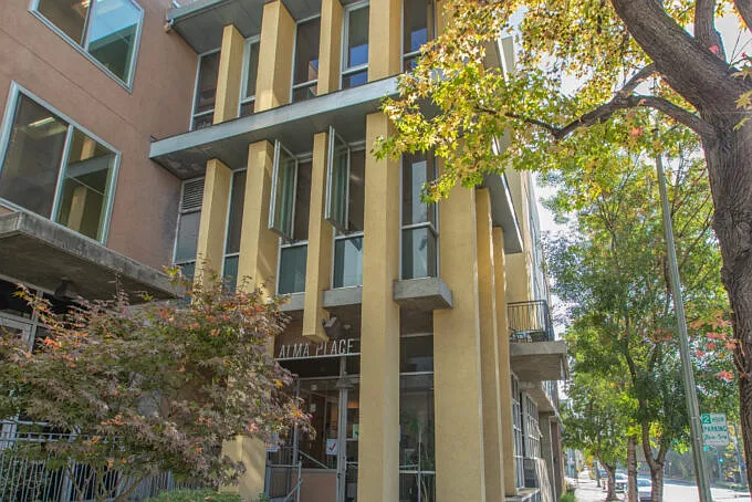 Alma Place — Photo 1