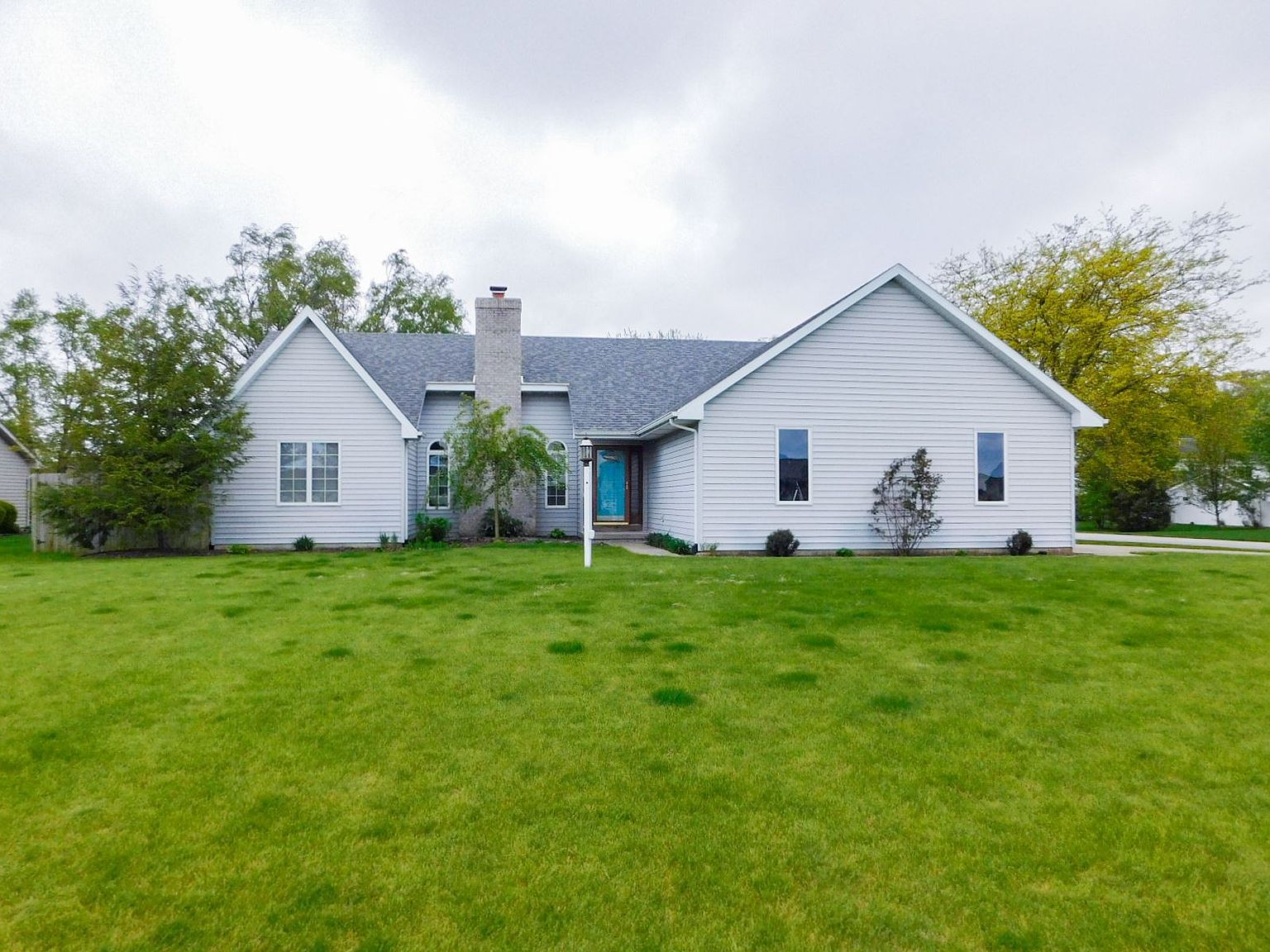 425 Meadow Ln, Ossian, IN 46777 Zillow
