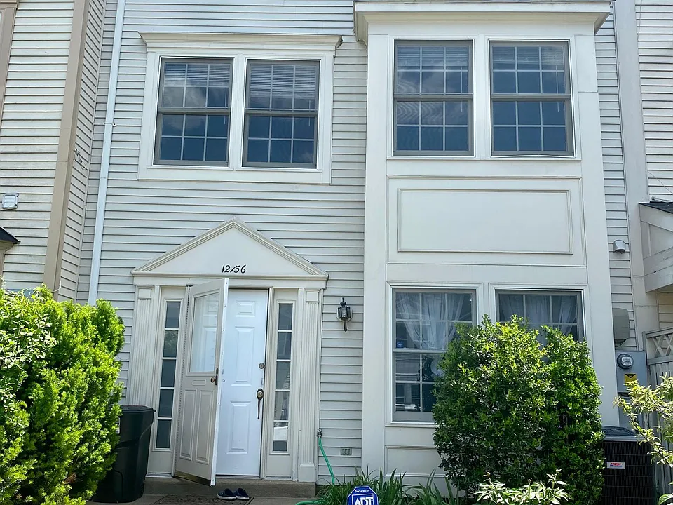 12156 Salemtown Dr