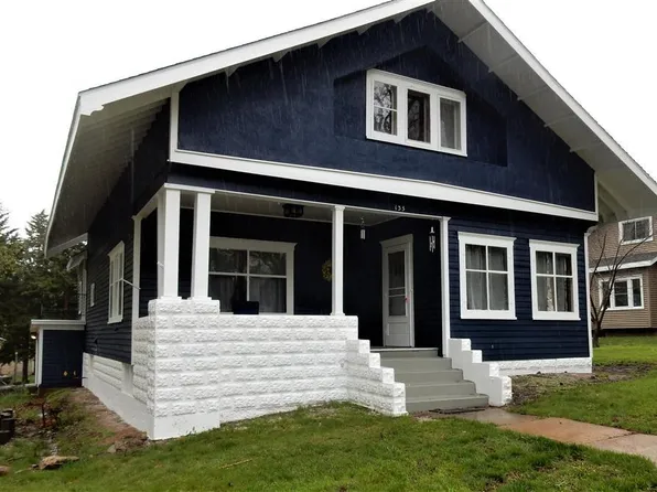 135 W 2nd St, Nelson, NE 68961