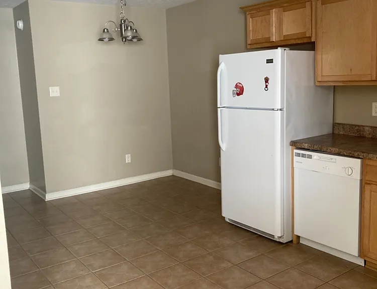 Springplace Apartments — Photo 5