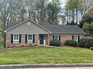 933 Hawthorne Dr NE, Lenoir, NC 28645