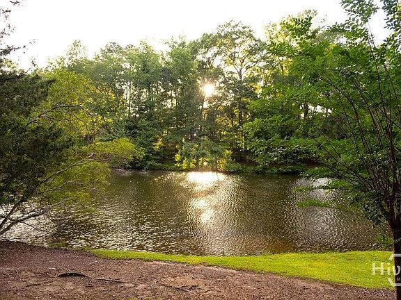 5th image of 320 Millstone Circle