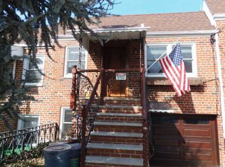 6039 59th Rd, Maspeth, NY 11378