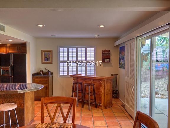 4th image of 1548 Sandra Dr #0