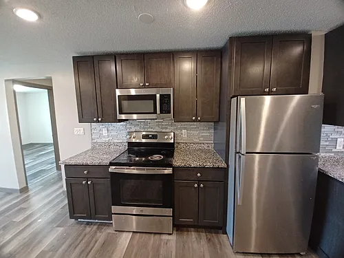 155 River St Photo 1