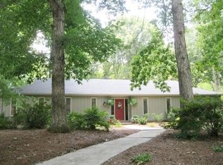 305 Holly Tree Ln, Simpsonville, SC 29681