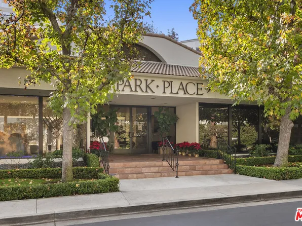 2131 Century Park Ln APT 417, Los Angeles, CA 90067