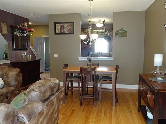 3rd image of 1158 Hartford Tpke Unit 26