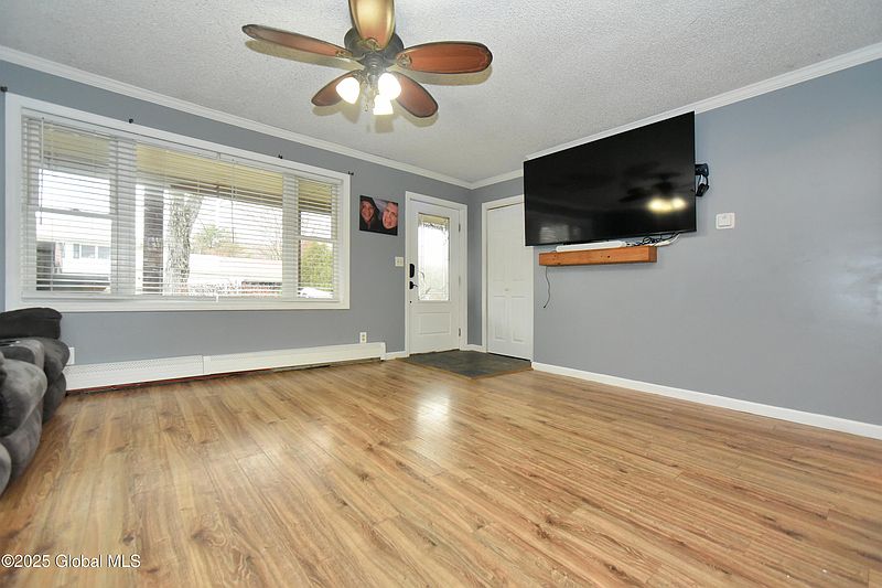 5th image of 99 Lemont Avenue