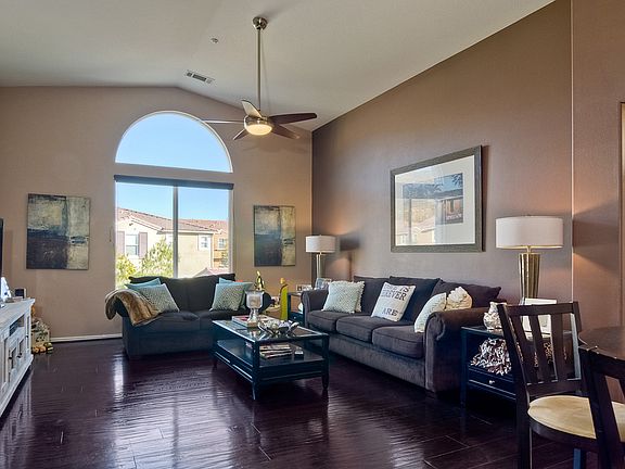 5th image of 27453 Hazelhurst St Unit 1