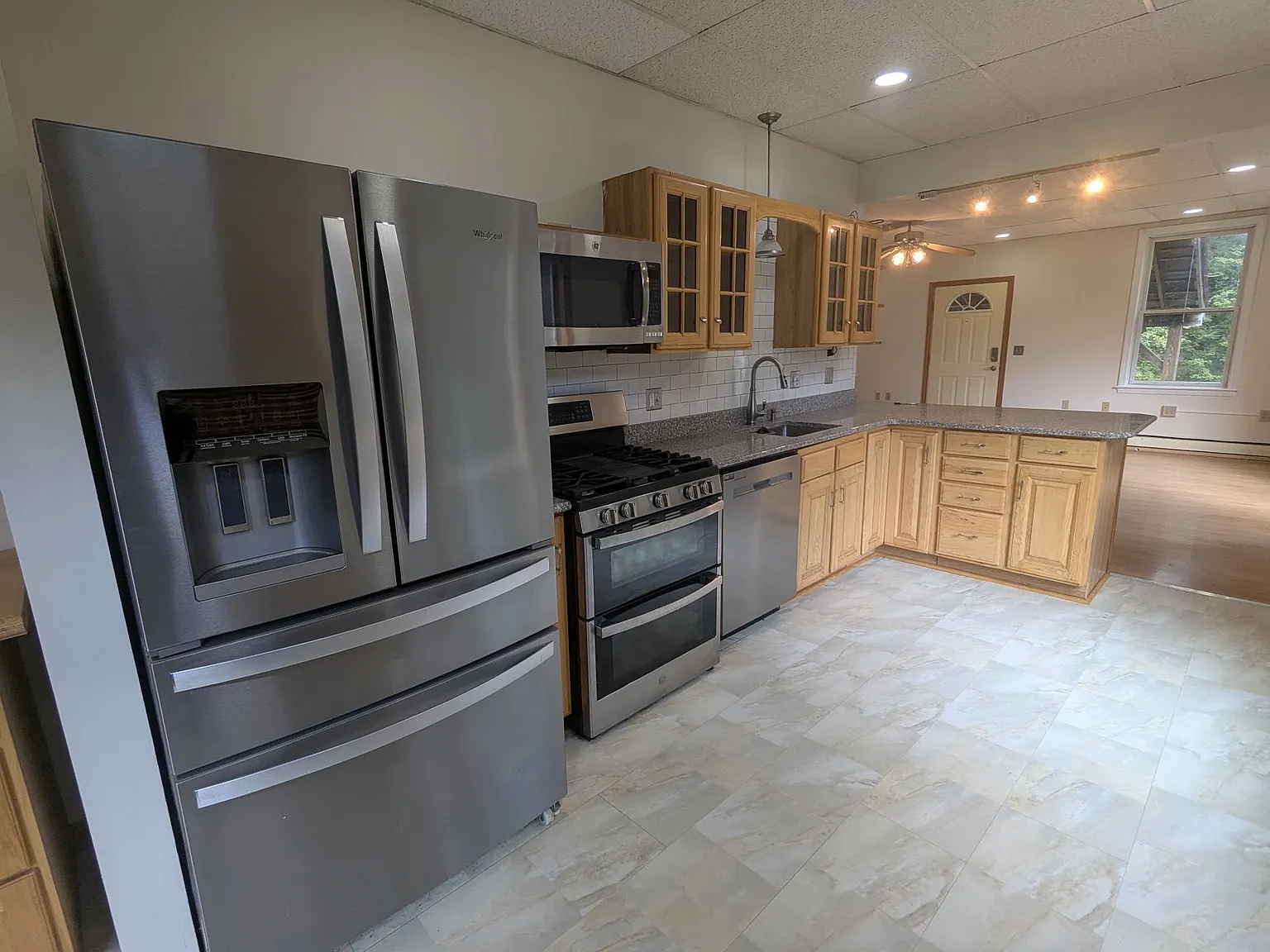 72 Landmark Hill Dr — Photo 3