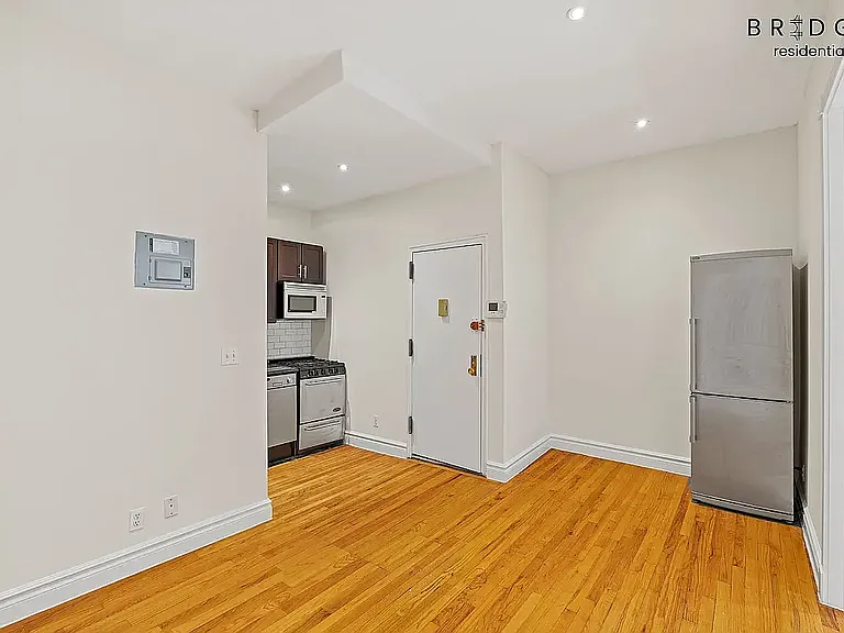 228 E 84th St #3C — Photo 7