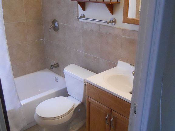 2nd image of 367 Nassau Ave