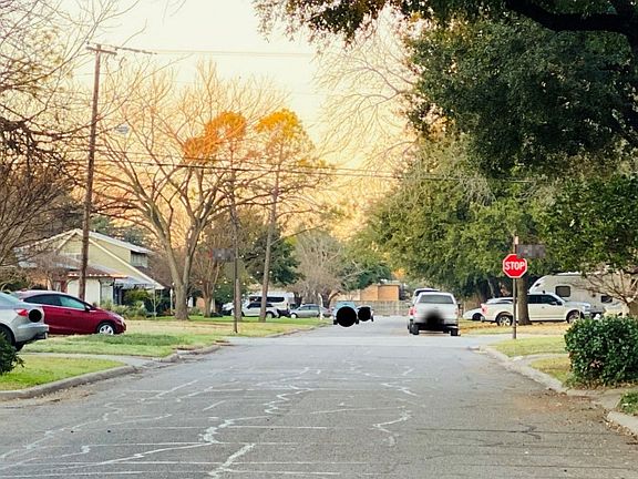 5th image of 2914 Lavita Ln