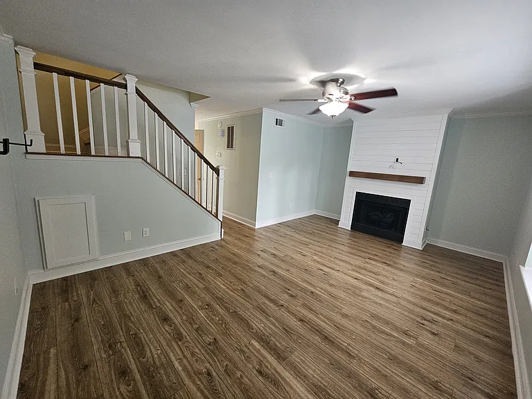 634 Cobblestone Dr — Photo 4
