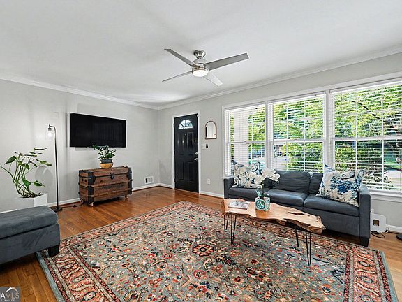 4th image of 3462 Alcan Way