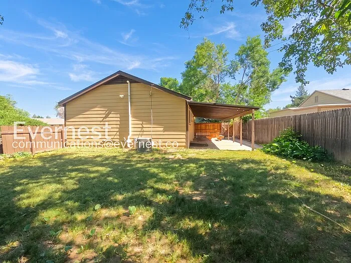 226 Columbine Ct — Photo 17