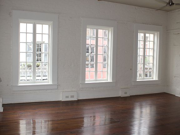 3rd image of 300 Chartres St #B