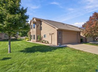 8103 S Brenda Pl, Sioux Falls, SD 57108