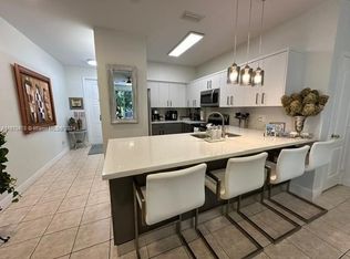 5729 NW 48th Ave, Pompano Beach, FL 33073