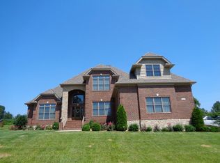 3715 Niblick Ln, Paducah, KY 42001