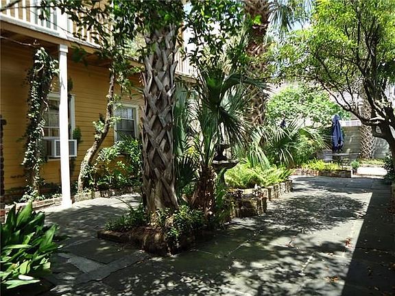 2nd image of 509 Burgundy St APT 3