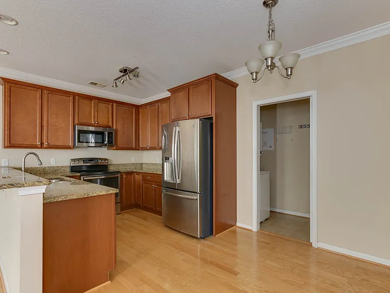 4138 Seafarer Ave #1 — Photo 15