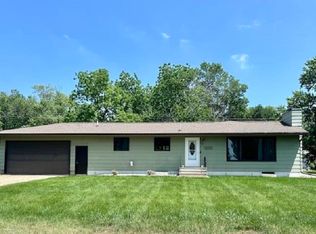 1046 Cherry St, Ocheyedan, IA 51354