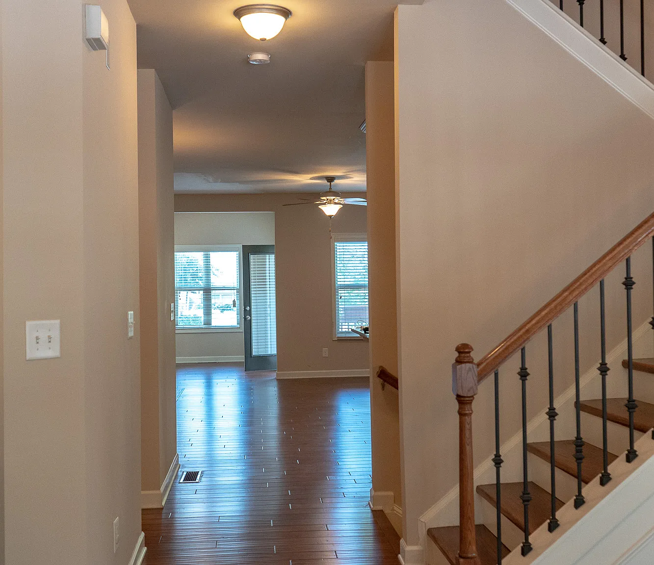 3 bed, 3.5 bath, 2184 sqft, $3,300 — Photo 4