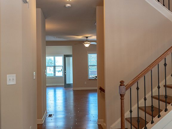 4th image of 1209 Lavista Rd NE