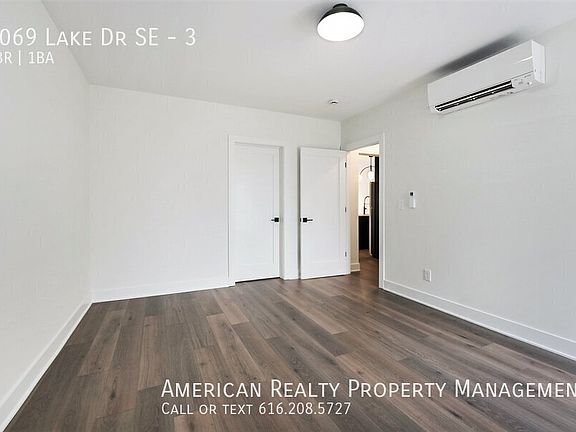 4th image of 1069 Lake Dr SE #3