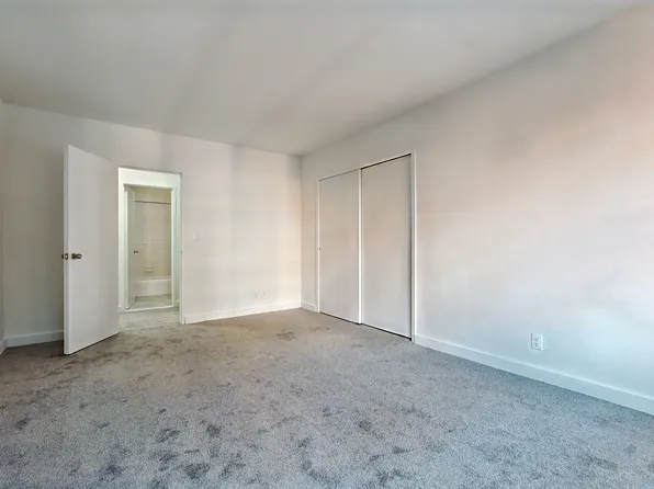 120 East 34th Street image 5 of 12