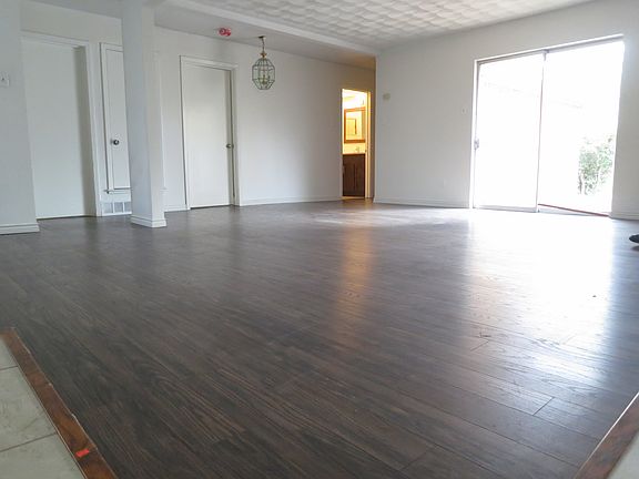 3rd image of 3448 Cloverdale Ln