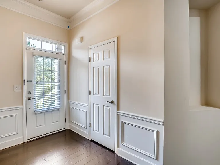 2544 Josselyn Ln SE — Photo 6