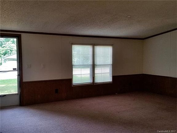 5th image of 420 Freedom Dr