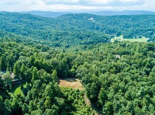 147 Tarnhill Dr, Flat Rock, NC 28731