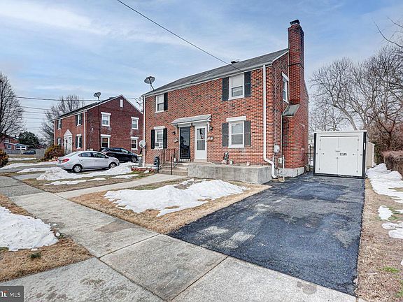 2nd image of 139 Denn Pl