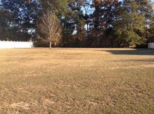 825 Breezybay Ln, Sumter, SC 29150