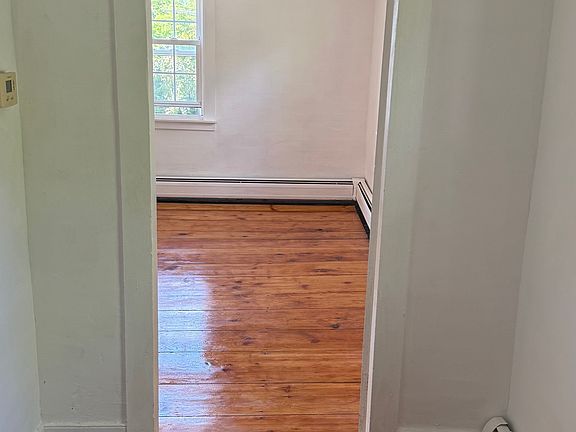 4th image of 329 Main St #1