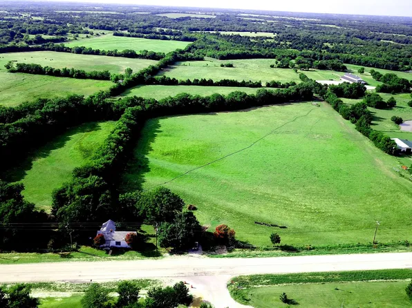 5187 Fm 121, Van Alstyne, TX 75495