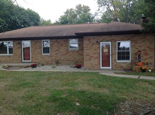 11342 Hagemann Rd, Lebanon, IL 62254