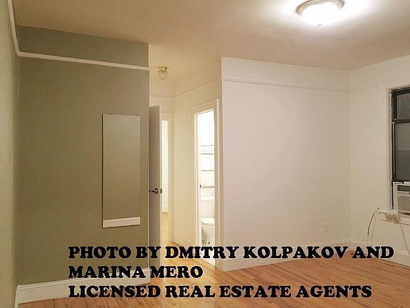 2nd image of 2322 36th St APT 1R