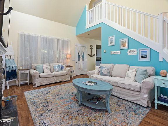 5th image of 2040 Overleaf Loop