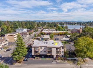 2121 SW 152nd St APT 301, Burien, WA 98166