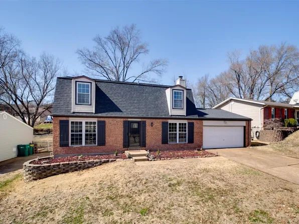 1927 Parkton Way, Barnhart, MO 63012