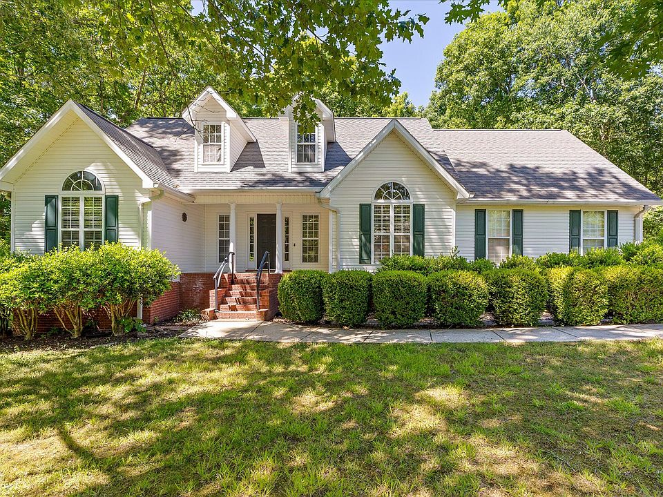 1st image of 381 Big Cedar Dr