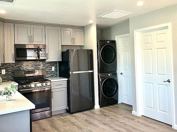 2nd image of 1303 San Juan Ave Unit 2