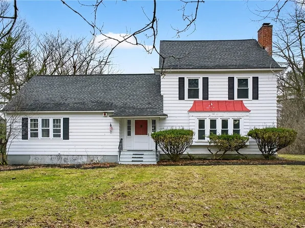 125 Stoneridge Dr, Syracuse, NY 13214