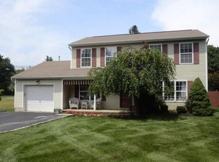 9 Center St, Eatontown, NJ 07724